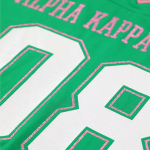 Camiseta Verde de Manga Larga AKA1908 para Mujer, Bordado Chenille, Ropa de Hermandad Griega, Estilo Fútbol Americano, Ajuste Premium - Product Image 5