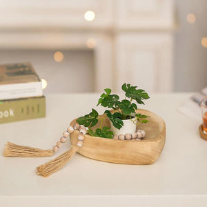 Cuenco de madera en forma de corazón con vela y pétalos de flores, artesanía de madera hecha a mano para decoración de bodas, sin recubrimiento. - Product Image 4