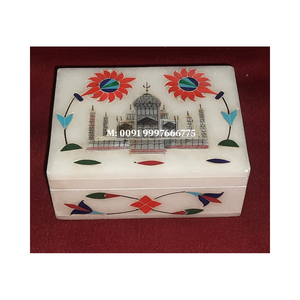 Boîte à bijoux rectangulaire en marbre blanc naturel avec incrustation de fleurs faites à la main et de nacre, pour ranger les colliers - Product Image 3