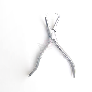 Pinzas clásicas plateadas para extensiones de cabello hechas a medida, con agarre suave e impermeables. - Product Image 1