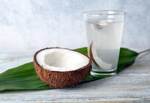 Agua de Coco Congelada NFC, Calidad Premium de Exportación - Product Image 2