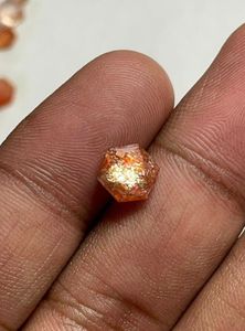 Pierre précieuse naturelle de pierre de soleil à facettes, multi-couches, orange fantaisie, taillée en forme de flocon, pour la fabrication de bijoux - Product Image 3