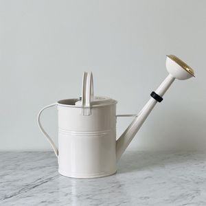 Heavy Gauge Steel Watering Can for Garden Plants Long Spout Smooth Watering Sturdy Grip rust Resistant Coating Body High - Product Image 6