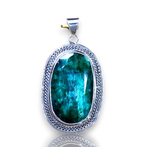 Pendentif en argent sterling 925 avec émeraude ovale sertie clos, prix de gros, vente en gros de pierres précieuses en argent - Product Image 1