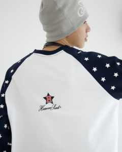 Camiseta de Manga Larga Unisex, Preencogida, 100% Algodón, Transpirable, Cuello Redondo, Estilo Vietnamita, OEM ODM - Product Image 3