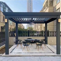 Pavillon de jardin moderne avec structure en acier thermolaqué blanc et toit à lames orientables imperméable pour zones de détente extérieures