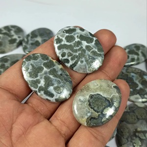 Cabochons en quartz marcasite naturelle, pierres précieuses en vrac, polies à la main, pour la lithothérapie, vente en gros - Product Image 1