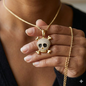 Collar unisex de oro de 10K con colgante de calavera pirata esqueleto y espadas, con incrustaciones de moissanita, diseño llamativo y moderno, personalizado, para fiesta - Product Image 3