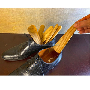 Wooden Shoehorn for Men Kids Women Wood <b>Shoe</b> <b>Horn</b> with <b>Long</b> <b>Handle</b> Customized Wood Color with Natural Craft - Product Image 4