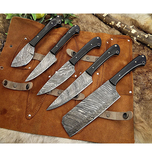Collection de couteaux de chef faits à la main en acier Damas, avec lames forgées à la main, pour la cuisine professionnelle. - Product Image 6