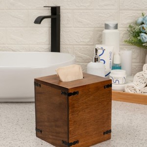 Boîte à mouchoirs carrée en bois massif moderne et durable avec support de rangement pour salon, bureau ou bureau à domicile - Product Image 4