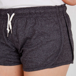 Shorts de sport moulants pour femmes grandes tailles, sur mesure, en coton 100% écoresponsable, élastiques et respirants, pour l'été, la gym et la ville - Product Image 3