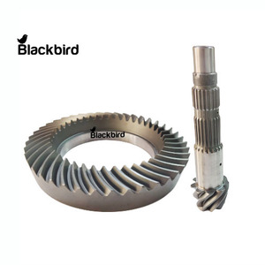 Couronne et pignon 87593475, 87593473 adaptés aux tracteurs NH - Product Image 1