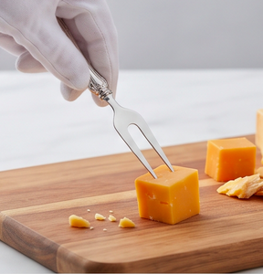 Ensemble de couteaux à fromage en acier inoxydable argenté, 3 pièces avec fourchette et spatule, manche vintage pour usage en cuisine - Product Image 4