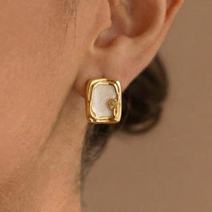 Pendientes Vintage de Acero Inoxidable con Baño de Oro de 18K, Estilo Retro Chic, Venta al por Mayor - Product Image 5