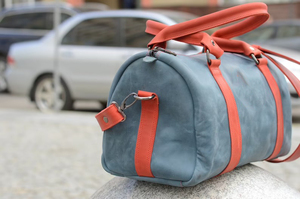 กระเป๋าเดินทางหนังแท้สไตล์วินเทจ สั่งซื้อจำนวนมาก กระเป๋าแบบดัฟเฟิลสำหรับวันหยุดสุดสัปดาห์ ความจุขนาดใหญ่ พกพาสะดวก กระเป๋าถือขึ้นเครื่องบิน MOQ ต่ำ รุ่น LDB-0326 พร้อมซิป - Product Image 3