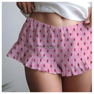 Shorts con volantes Dabu Print para mujer, ropa de verano, shorts de algodón con estampado de bloques y volantes, colección Beach Girls, estilo Baby Doll - Product Image 4