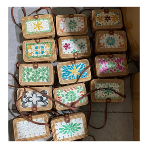 Sac en rotin fait main avec incrustation de nacre, sac d'été fait main - Product Image 1