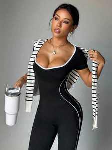 Ensemble de soutien-gorge de sport et leggings scrunch taille haute pour femme, avec logo personnalisé, pour la gym et le yoga, effet push-up fessier, taille élastique, couleur unie - Product Image 3