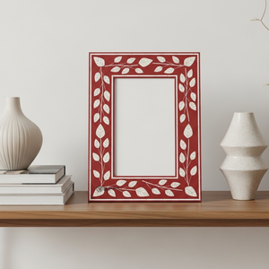 Cadre photo en os incrusté de motifs floraux faits à la main, cadre photo de luxe - Product Image 1