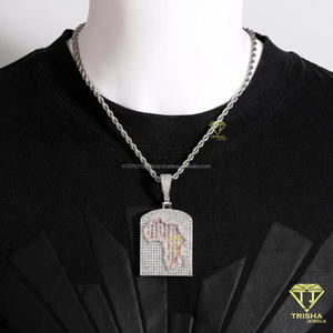 Colgante Hip Hop Personalizado con Letra para Hombre, con Moissanita Engastada a Mano y Plata 925 con Baño de Rodio, Joyería Certificada GIA - Product Image 6