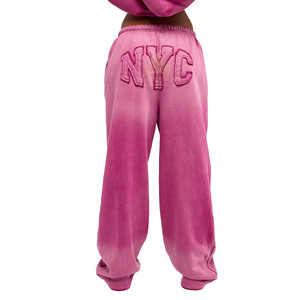 Pantalon de survêtement délavé à l'acide personnalisé en molleton de coton épais pour femme, coupe oversize vintage, style baggy avec strass - Product Image 2