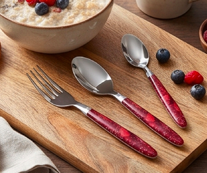 Ensemble de couverts élégants en acier inoxydable avec poignée florale rouge, finition miroir, compatibles lave-vaisselle, pour les tables de mariage - Product Image 3
