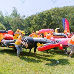 Coche de Carreras F1 Inflable para Team Building con Impresión UV, Bomba de Aire Eléctrica de Más de 12 pies, Estilo de Vida al Aire Libre, Vietnam, Thuy Linh - Product Image 5