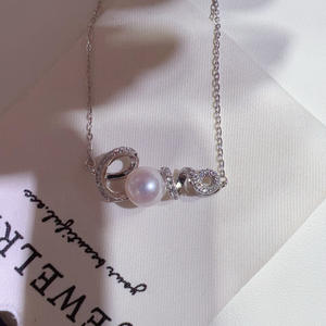 Collier de luxe M Home entièrement en zirconium et perles d'eau douce 7-8 mm, en argent pur S925, design polyvalent avec lettre 'LOVE' - Product Image 4