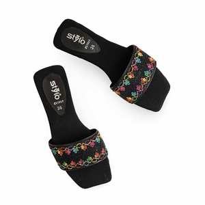 Zapatilla de hotel informal Negra Modelo CL1917 - Product Image 1