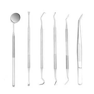 Juego de Herramientas Manuales de Limpieza Dental de Acero Inoxidable: Espejo Dental, Scaler, Cureta, Sonda y Pinzas, Certificado CE Clase I - Product Image 1