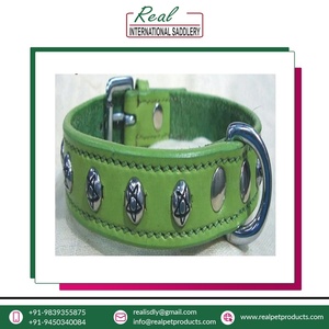 Suministro directo de fábrica Premium Grade 100% cuero genuino ecológico acolchado collar de perro hecho a mano Animal patrón remache Decoración - Product Image 2