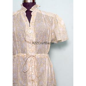 Vente en gros de robes mini décontractées à manches 3/4 et col en V, fabriquées à la main, tendance estivale, 100% coton, imprimé floral personnalisé - Product Image 3