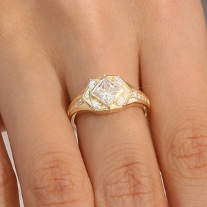 Bague de fiançailles romantique en argent 925 naturel, tendance, en forme de rose, avec diamant floral et pierre latérale en poire, cadeau pour femme - Product Image 2