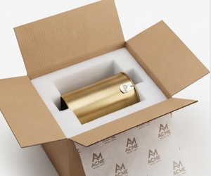 Florero de Metal de Diseño Moderno con Acabado Dorado, Perfecto para Accesorios Decorativos de Mesa Elegantes y con Estilo para el Hogar - Product Image 2