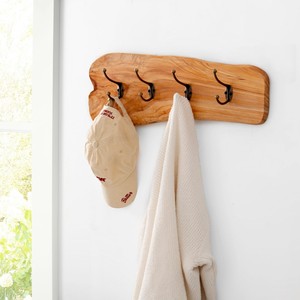 Porte-clés mural en bois de cèdre aromatique à 7 crochets - Vente en gros, parfum naturel - Product Image 1