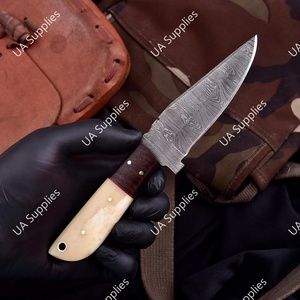 มีดพับเหล็กดามัสกัส UA Supplies ทำมือ ทรงดรอปพอยต์ สำหรับพกพาและตั้งแคมป์ ด้ามทำจากกระดูกอูฐ คมกริบ 58 HRC ทนทาน - Product Image 6
