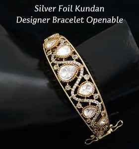 กำไลข้อมือดีไซน์เนอร์แบบเปิดได้ ประดับด้วยเงินฟอยล์และคันดัน คุณภาพพรีเมียม เหมาะสำหรับใส่ไปงานปาร์ตี้ - Product Image 1