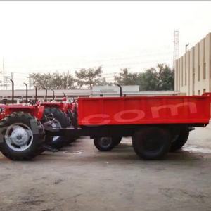 Remorque de 30 lignes hydraulique, avec tracteur MF - Product Image 1