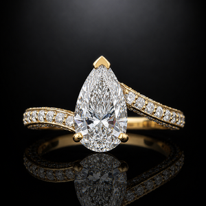Anillo de Compromiso de Oro Amarillo de 14K con Diamante Cultivado en Laboratorio de 3 Quilates con Corte de Pera, Anillo de Boda con Pavé para Mujer - Product Image 1