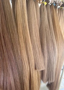Extensiones de Cabello Humano con Reflejos Ceniza Más Vendidas, Cabello Virgen Premium, Suave y Elegante, para Uso en Salón, Disponible para la Venta - Product Image 4