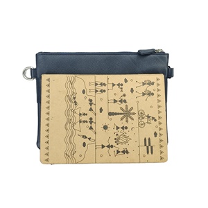 Bolsos de cuero para mujer, tipo bandolera, con funda para marcapáginas, para hombre, venta al por mayor, fabricante, tienda - Product Image 1