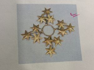 Ornement flocon de neige blanc fait main avec cadre en fil doré pour la décoration de Noël à la maison - Product Image 6