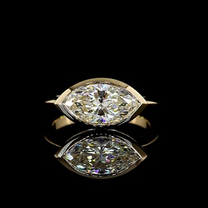 Bague de fiançailles en diamant marquise de 2 carats certifié IGI, diamant de laboratoire, sertissage clos, bague marquise horizontale, vente en gros - Product Image 1