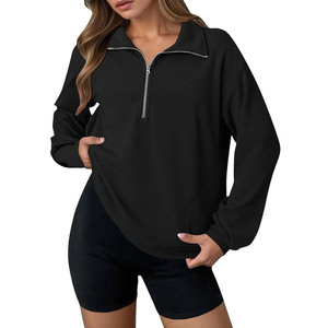 Sudadera de Mujer de Alta Calidad Personalizada en Color Negro con Cierre de Cremallera, Corte Holgado y Cuadrado, Forro Polar de Algodón con Ribetes Inferiores - Product Image 2