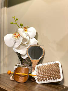 New American Western Style Real Genuine Leather Women Easy Carrying Hairbrush Hand Mirror & Hair <b>Slide</b> Stick Travel Vanity Sets - Product Image 6