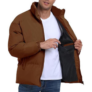 Veste d'hiver rembourrée en duvet de canard légère et chaude pour homme avec logo personnalisé, en nylon, à capuche, style puffer - Product Image 5