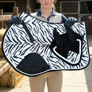 Juego de almohadillas para silla de montar de caballo con estampado de leopardo, almohadilla acolchada absorbente de impactos con correas ajustables y combo de velo antimosquitos de moda. - Product Image 6