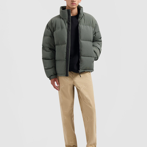 Veste d'hiver pour homme en duvet imperméable, respirante, à séchage rapide, style streetwear, col montant, logo personnalisé, étiquette personnalisée, marque personnalisée - Product Image 4