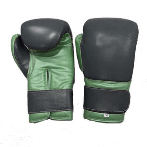 Guantes de Boxeo de Cuero Verde Daizen Star, Cierre de Cordones en Todos los Dedos, Correa de Muñeca Ajustable, Embalaje Personalizable con Impresión en Lámina - Product Image 5